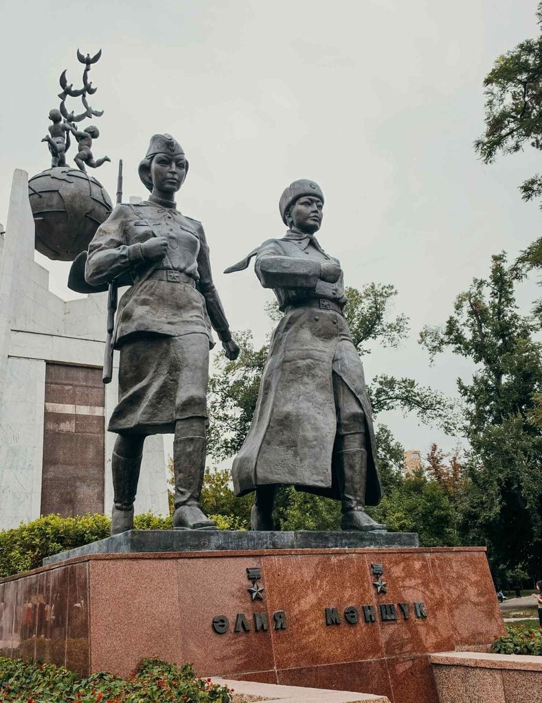 Bronze monument honoring Kazakh war heroines Aliya Moldagulova and Manshuk Mametova in Almaty, Kazakhstan.